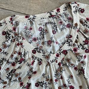 Loft ladies flowy blouse